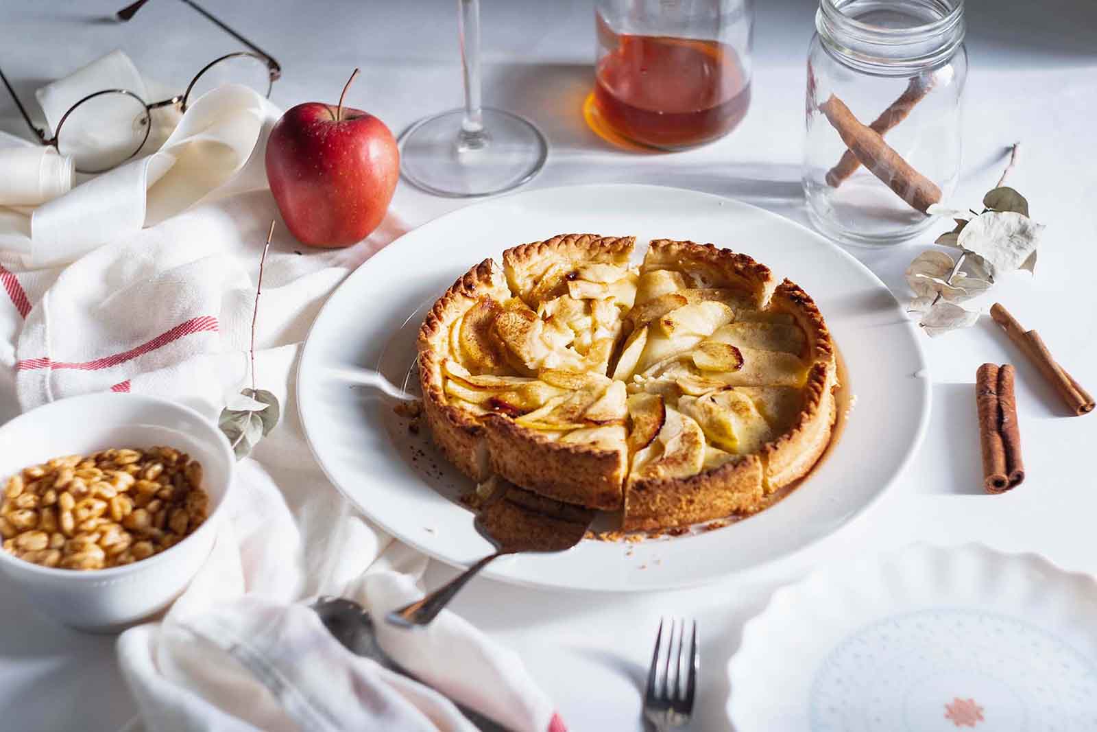 dilyara garifullina Lkb1g9ivC2c unsplash Caramel Cinnamon Graham Apple Pie