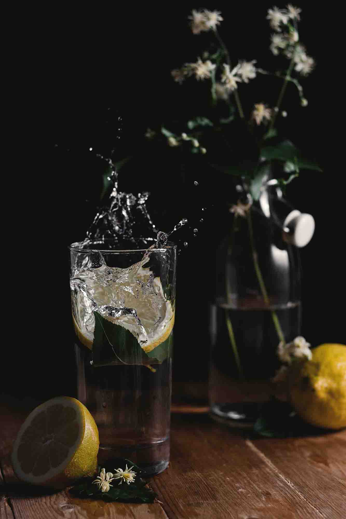 henry be a2XCh41LVU unsplash Thyme for Gin & Tonics