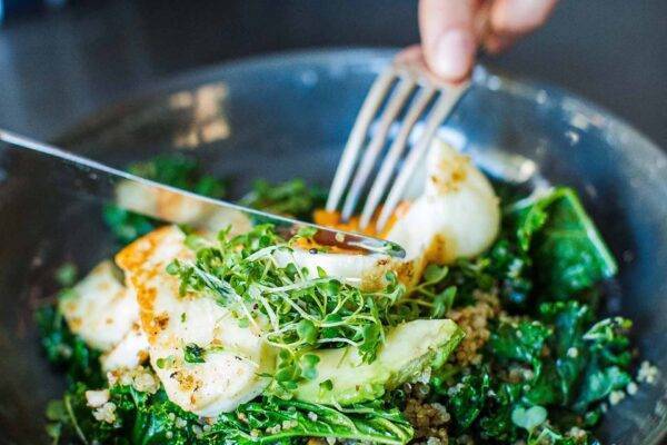 luisa brimble 82ohM1ExZ9o unsplash 2 Super Easy Egg and Green Bowl Salad